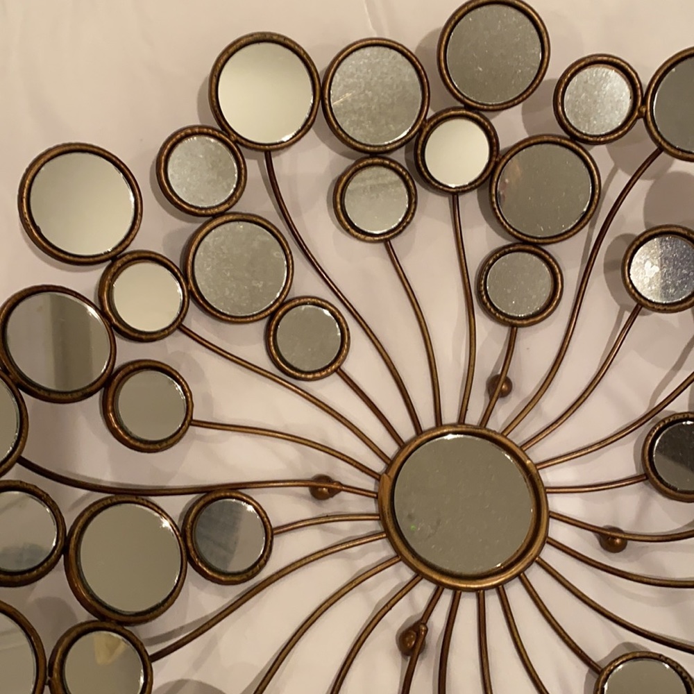 Decorative mirrored bowl
